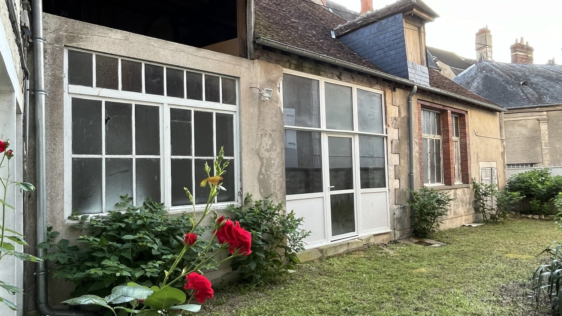 BOURGES - hyper centre photo 5